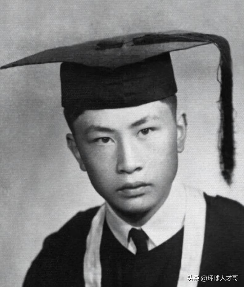 朱光亚，美国密执安大学博士学位，中国科学院院士，中国工程院院士、院长。拒绝美国年