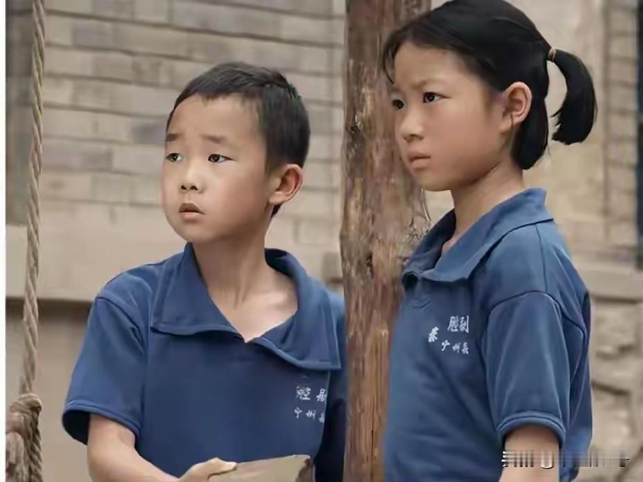 黑娃的死亡就是块垫脚石，他让来弟醒悟，落后不仅被人嘲笑，而且还可能死亡。只有努力