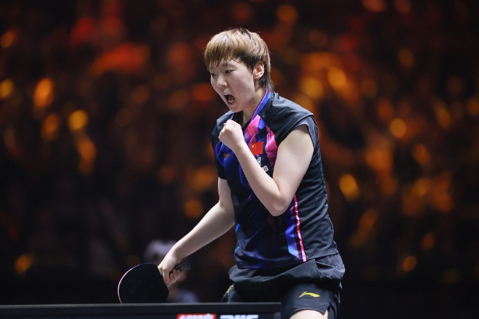 王曼昱本赛季国际赛事9冠王曼昱本赛季完成多项突破“有进步，还要继续提高！”王曼昱