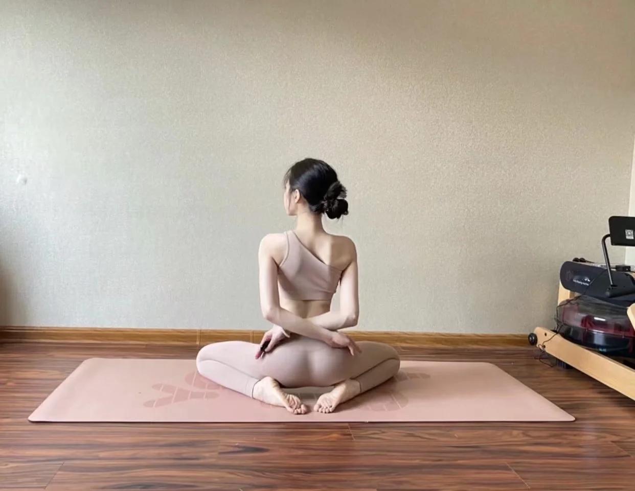 找一个让你舒服的人，胜过一切保健品。 和舒服的人在一起，就是最好的养生。 一段感