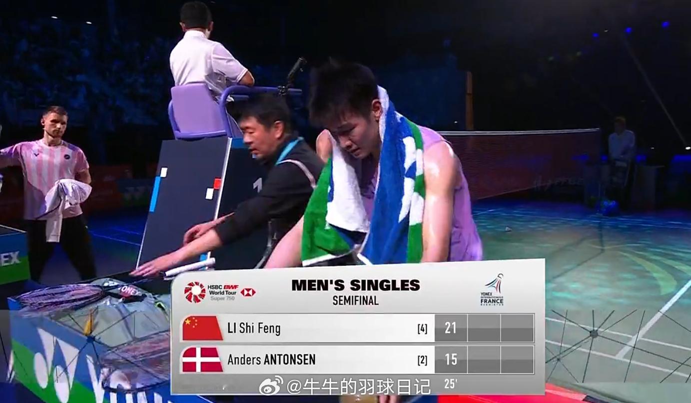 男单 半决赛 李诗沣(4) 21-15 安东森(2)2025年法国羽毛球公开赛热