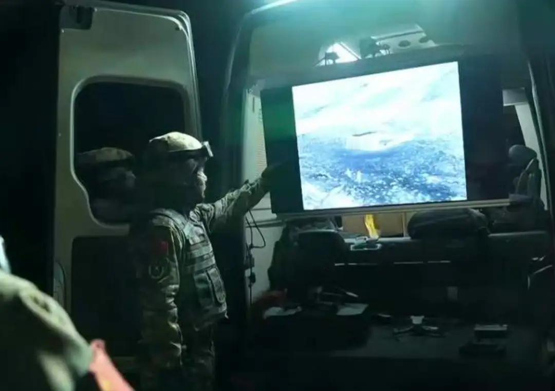 先发布斩首演习，再把歼10派到台北都市圈！大陆这次根本没有玩虚的
近期，大陆权威