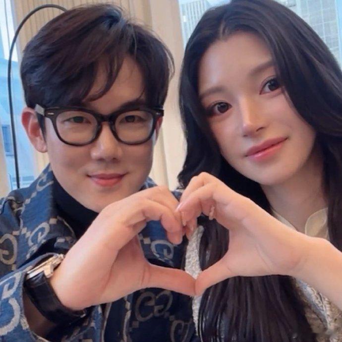 ally全知读者视角试映会新闻图 本来在等《全知读者视角》的剧透，结果被 all