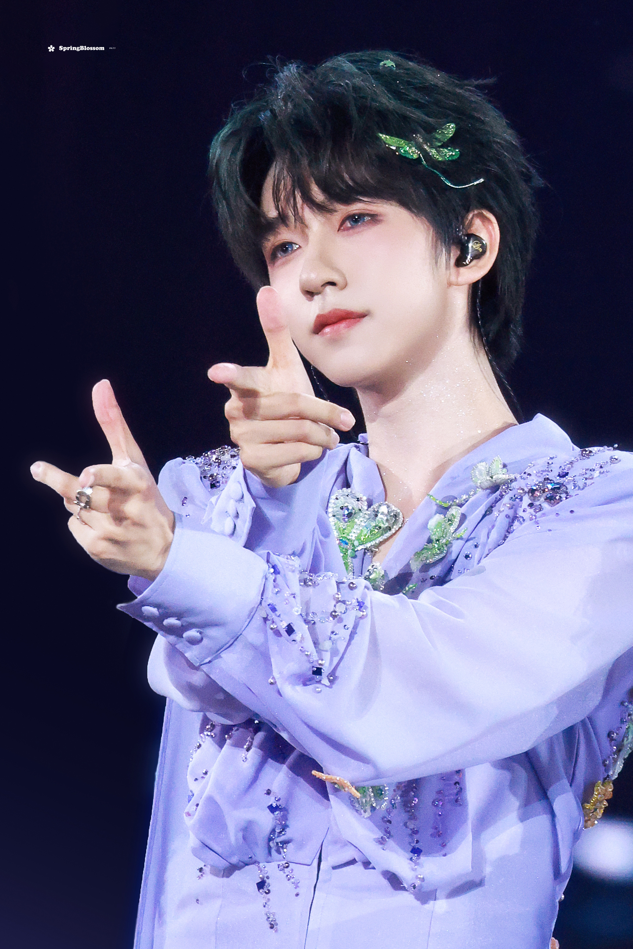 贺峻霖贺峻霖HUAWEI nova代言人💚 贺峻霖五十公里桃花坞6“我希望我能
