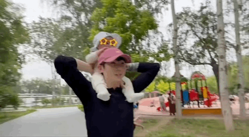 白举纲宣布当爸爸从官宣结婚到升级当爸，白举纲把生活过得温馨又踏实。小天使降临，往