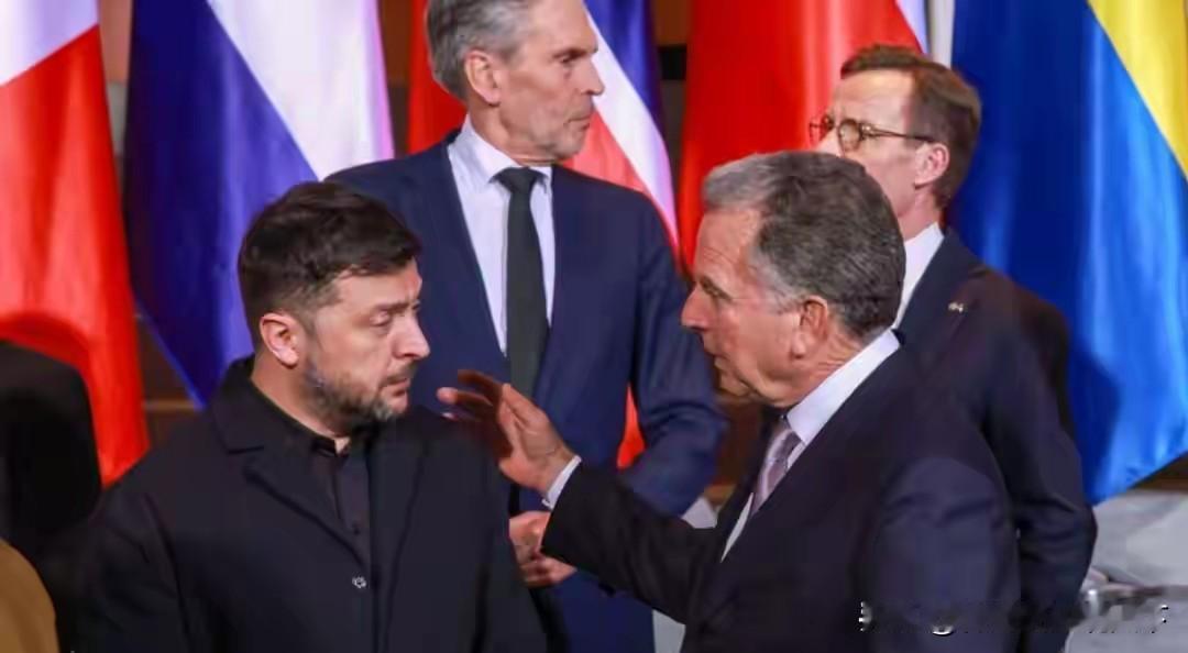 美俄英法德意欧盟北约都看透了，戏精的表演不灵了。我们不再看你喜剧演员演悲剧了。