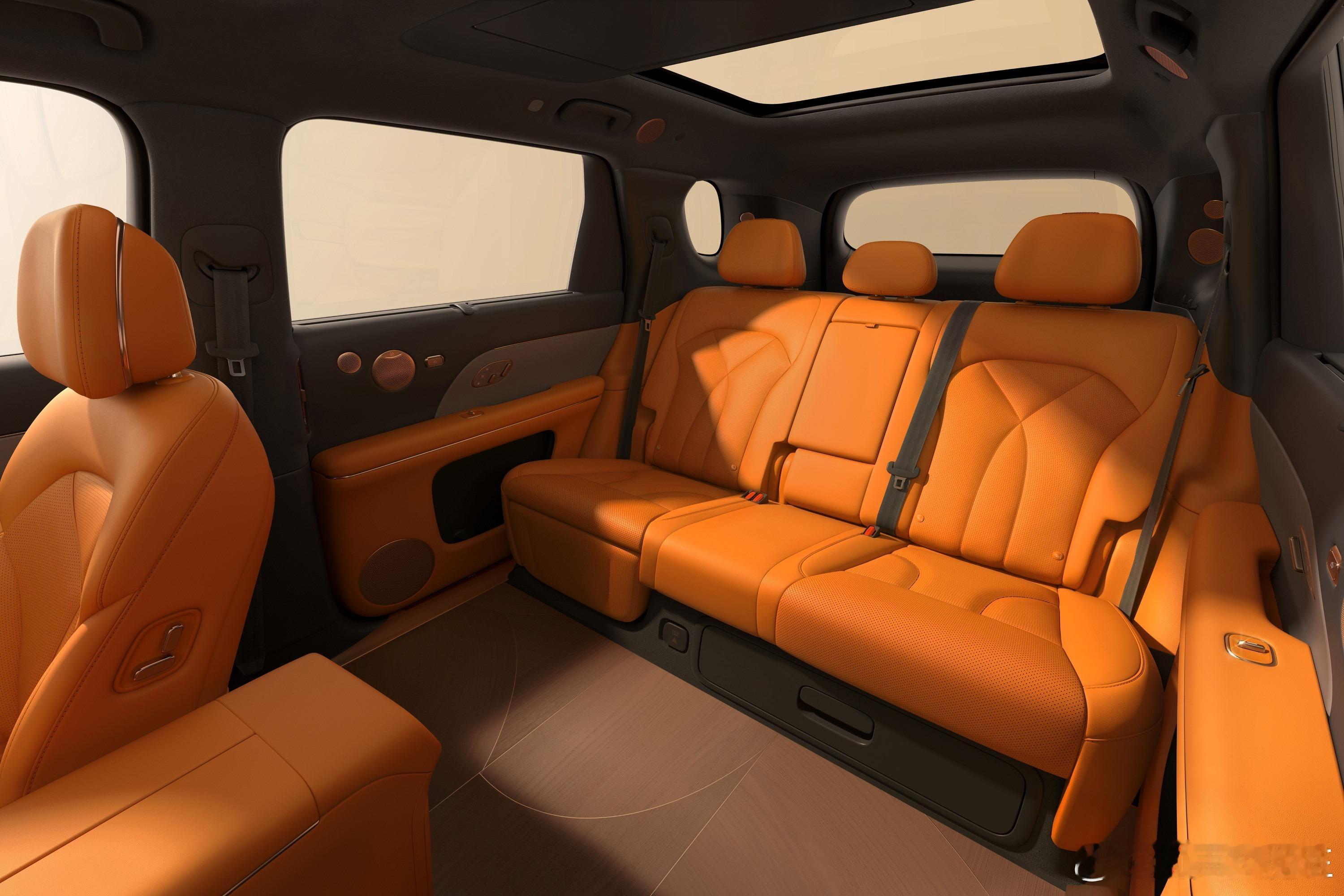 智己 LS8 正式上市发布，定位跨时代科技旗舰 SUV。新车汇集新一代电动化、智