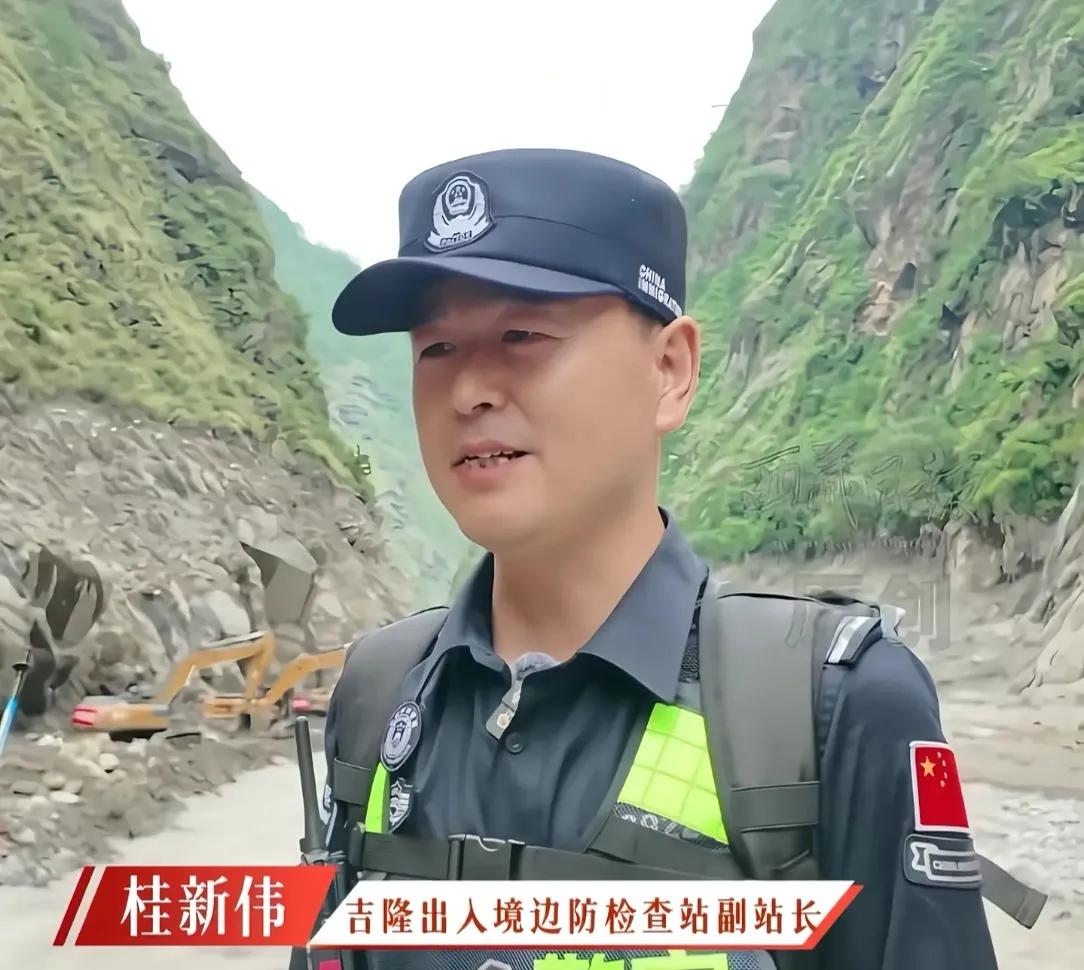 你敢信吗
这两张图片是一个人，前一个是面容秀气的小伙，后一个就变成了胡子拉碴的大