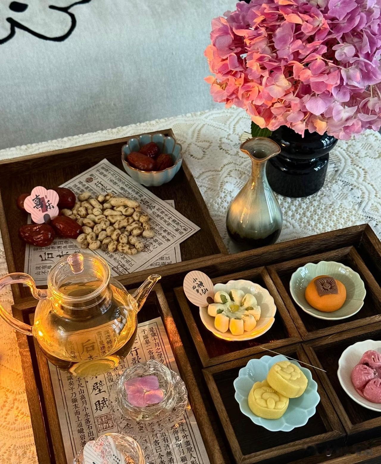 年少不经事，懂事已中年 ，在无知的年龄做了选择，在懂事的年纪承担后果。拿最好的青