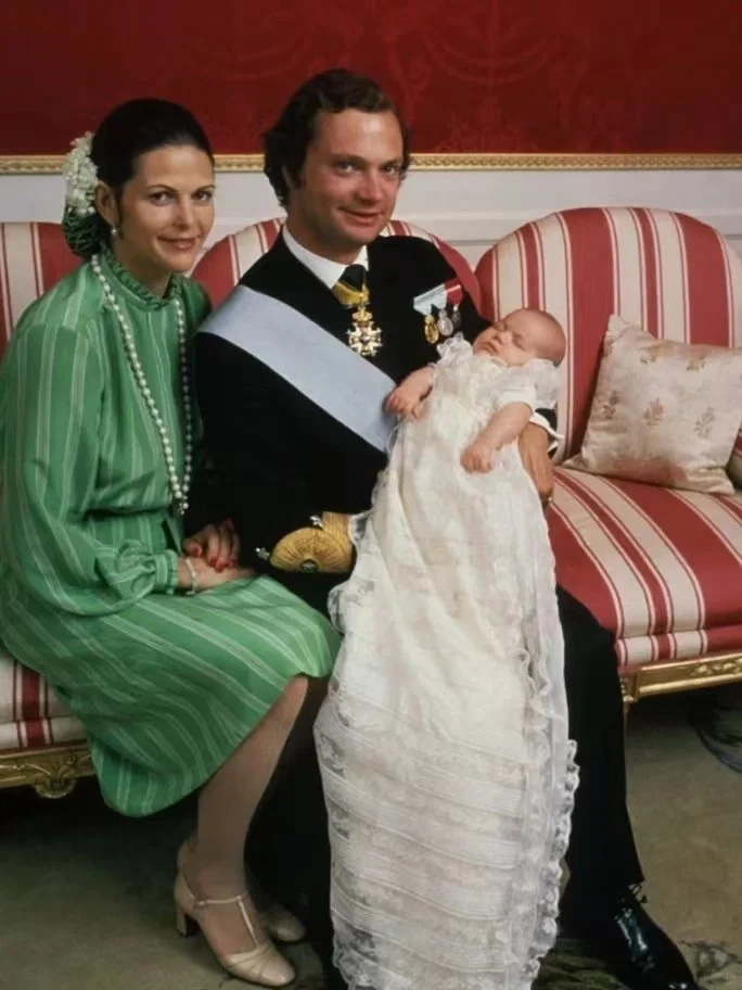 王室爽文: 耀祖只当了七个月王储就还给姐姐