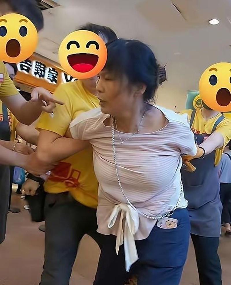 据报道，兵库县警方8月5日逮捕了一名大学助教,罪名是偷一包320元的营养品。
