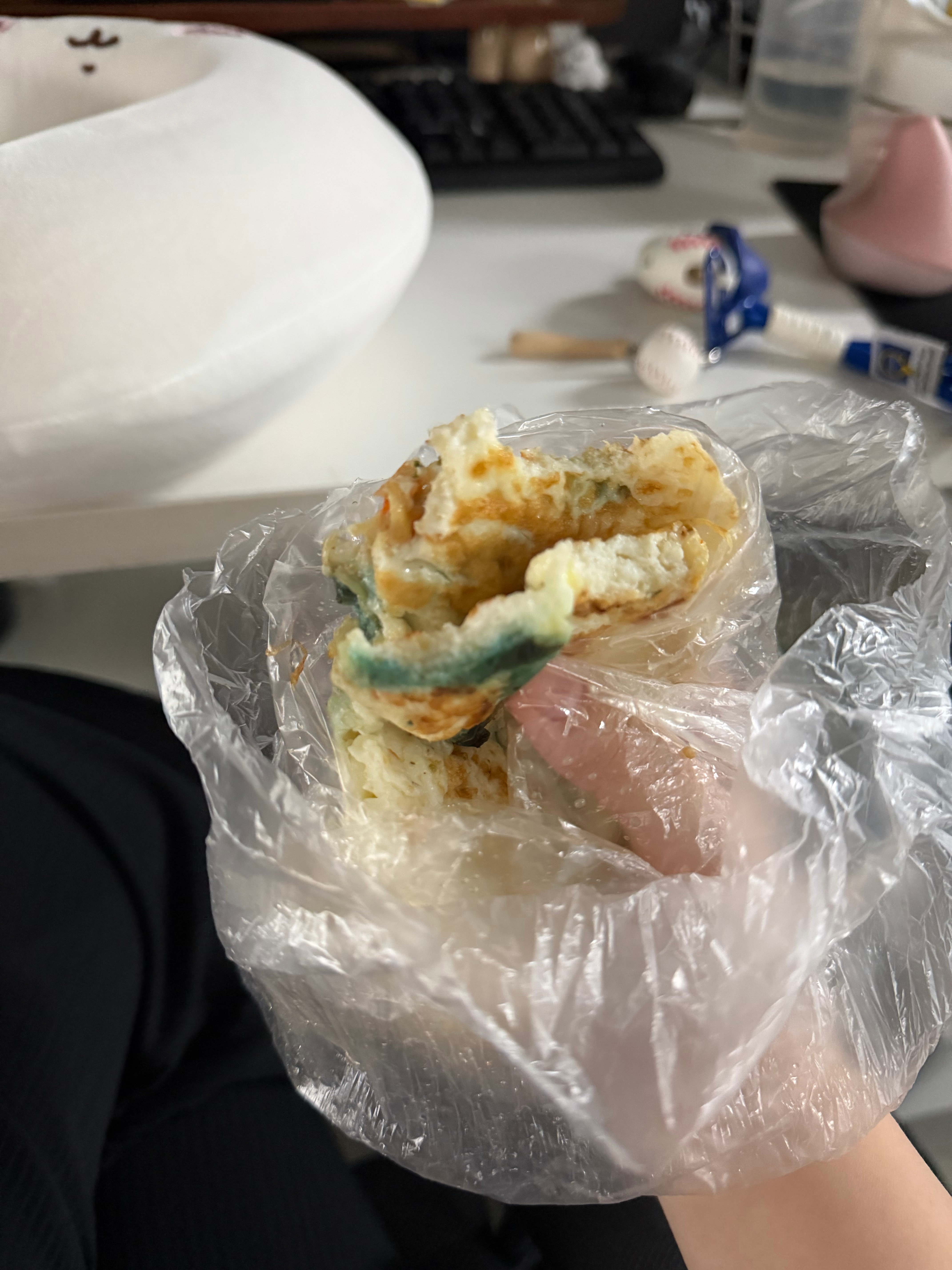 紫甘蓝放久了跟变异了一样 ​​​