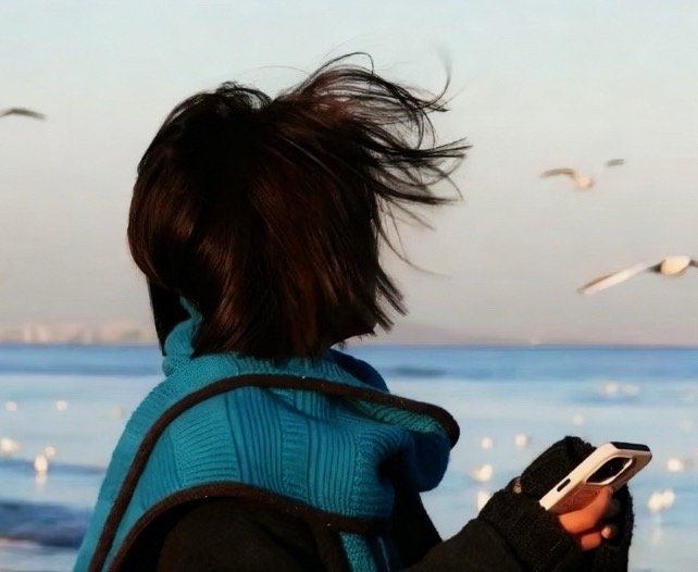 也许你会遇见你深爱的人，但却不会遇见第二个像我这么深爱你的人。来日并不一定方长，