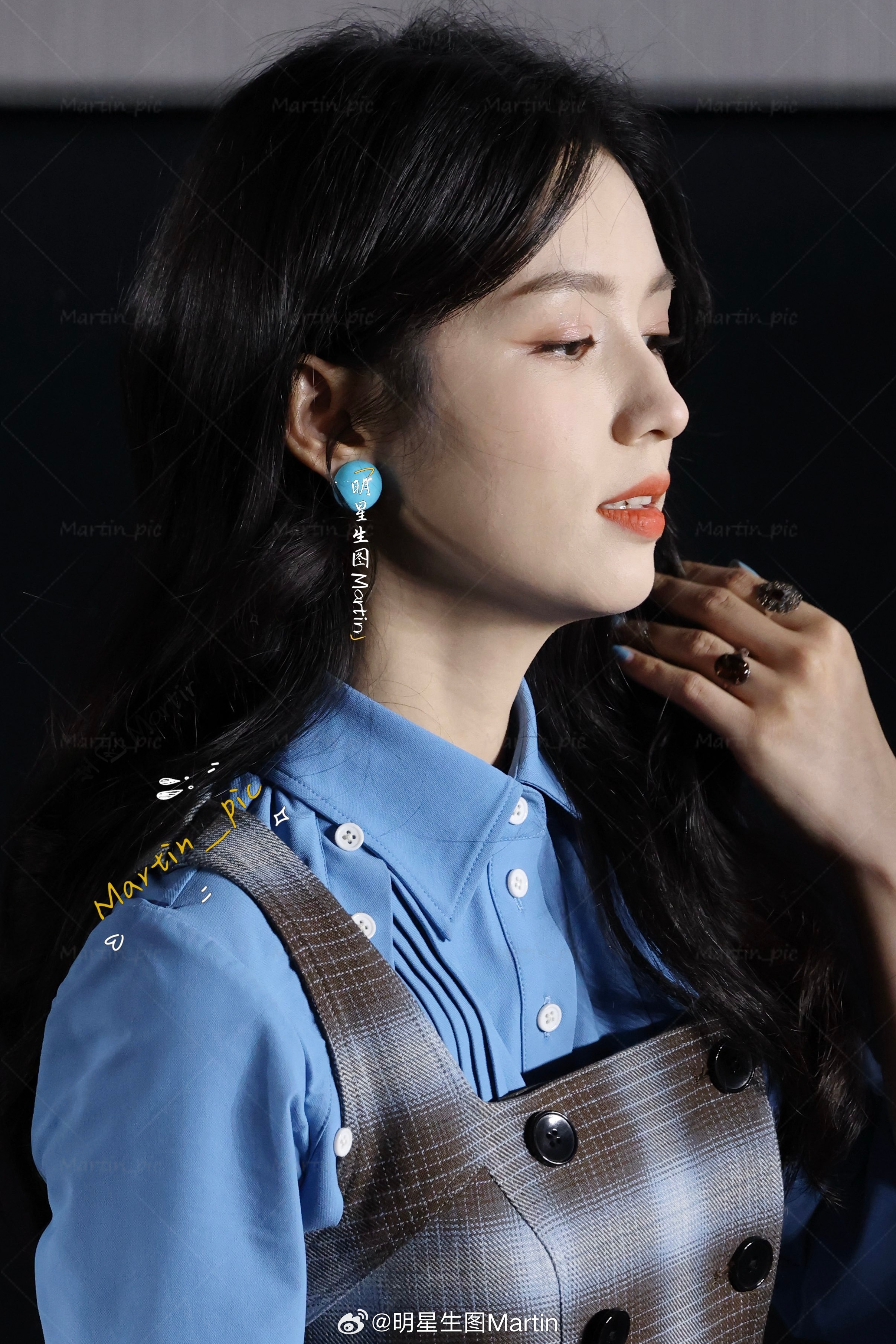 周也 周也你好1983追剧图生图复古风的也子让人眼前一亮 好美的侧颜周也演技 z