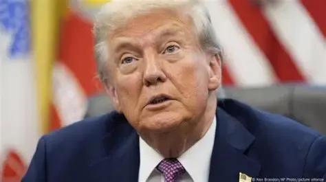 欺软怕硬的主！美国总统特朗普与巴西总统卢拉通完电话后，特朗普10月7日发文写道：
