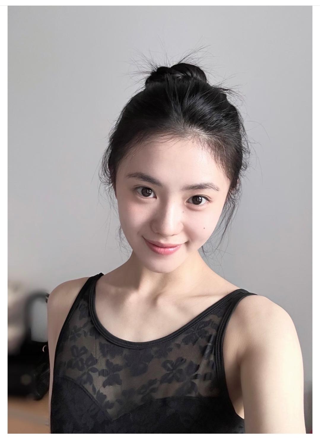 刘浩存，清纯玉女，好媳妇的标准。