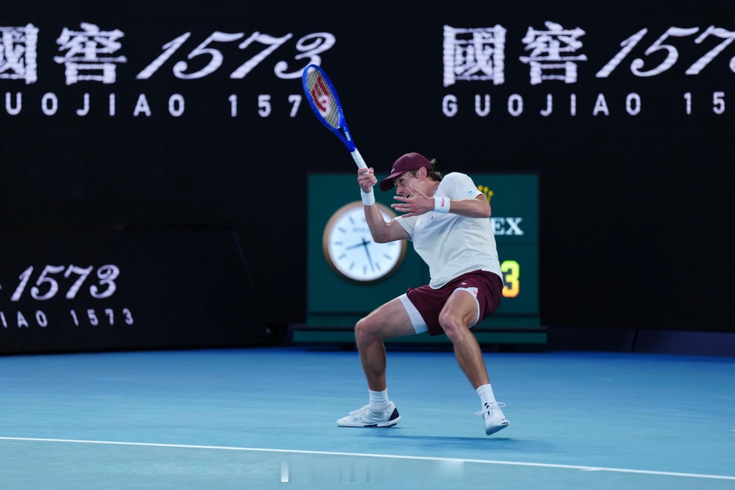 婚礼听Katie的，场上我还是说了算的澳网2026 男单第四轮，德米纳尔面对去年