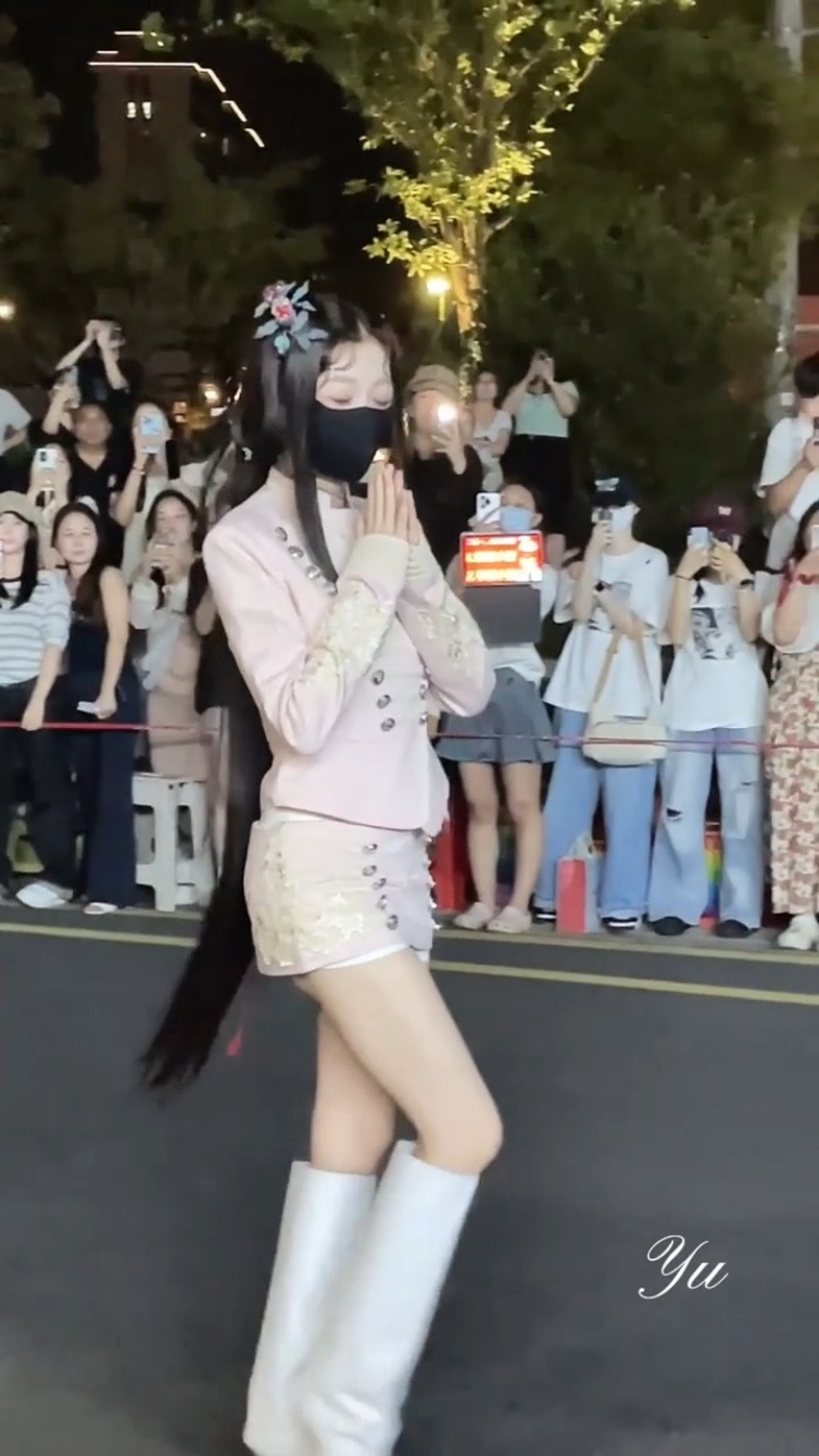 神[祈祷]虞书欣何盼 ​​​
