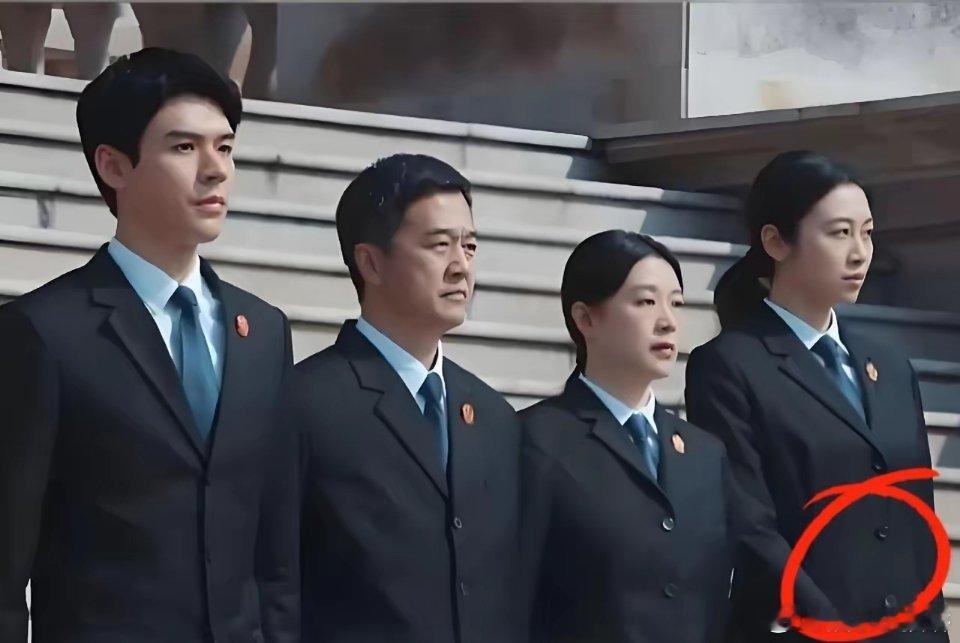 《家事法庭》大结局，发现一个情节漏洞，就是剧中韩云云饰演的余乐法官明明是怀孕了，