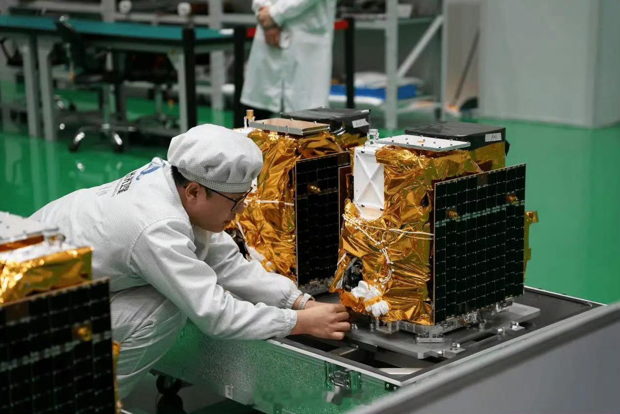 2025高质量发展看吉林从智能汽车的自动驾驶技术革新，到生物医药领域精准靶向药物