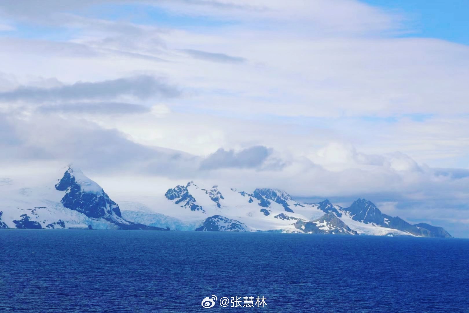 特朗普欧洲多国将向格陵兰岛派遣军事人员一则“欧洲多国联合派兵格陵兰岛”的消息，让