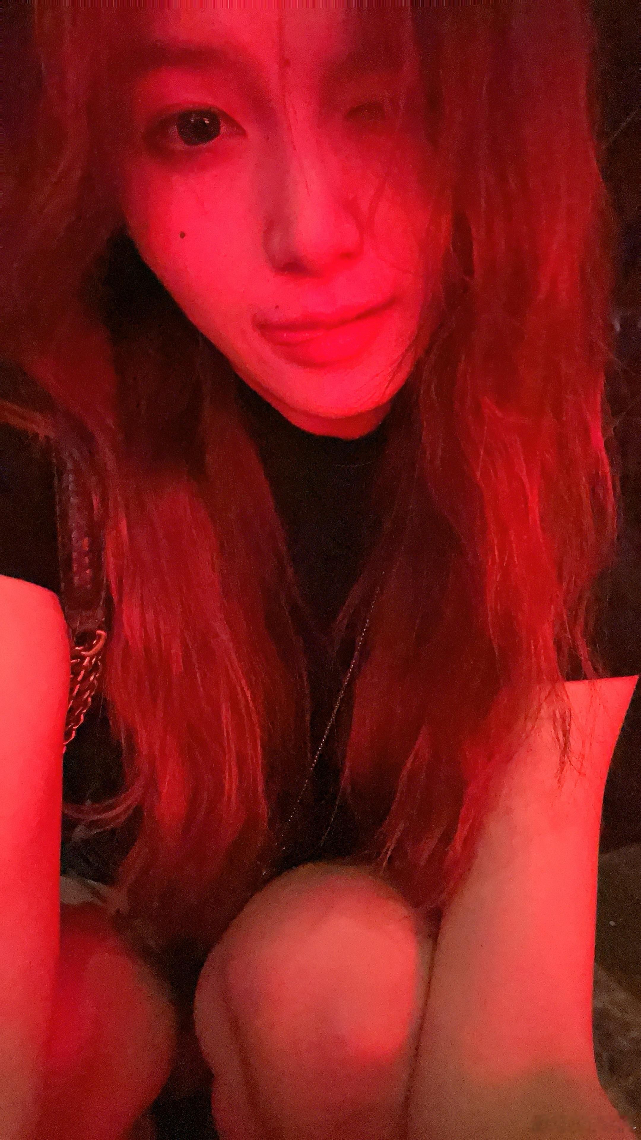好幸福有美女陪伴  ​​​