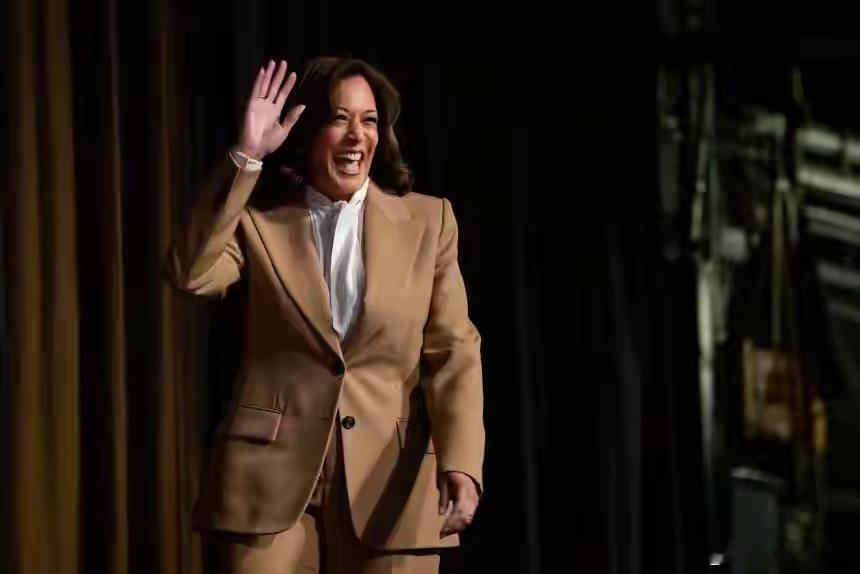 美国前副总统哈里斯“考虑”参加2028年总统选举美国前副总统卡玛拉·哈里斯当地时