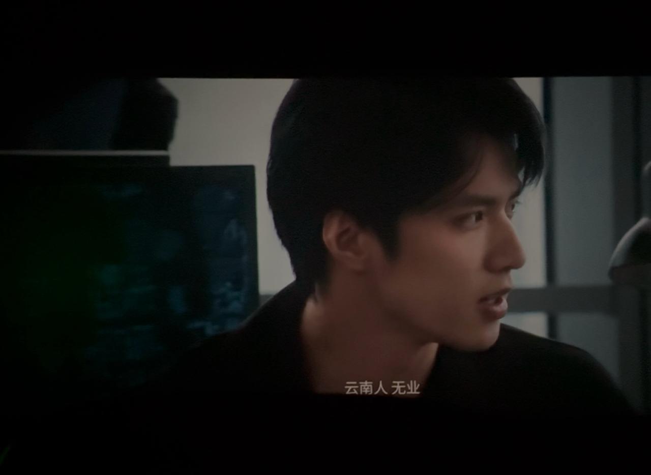 刘耀文  超级帅气的建浩警官，陪伴耀文宝贝解锁更多新角色刘耀文惊蛰无声刘耀文电影