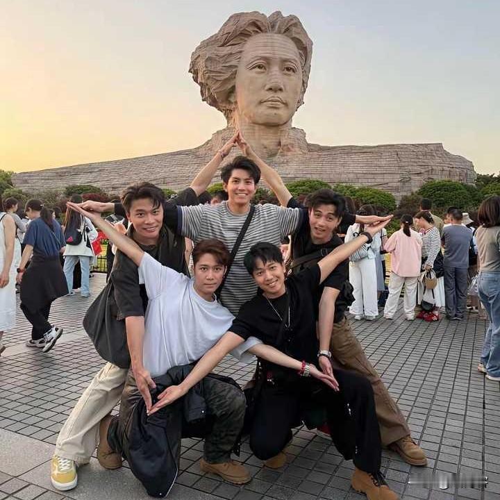 不得不说，大学生还挺有创意的！