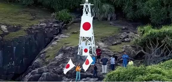 钓鱼岛既然是我们领土，那我们为什么不登岛拆除灯塔呢？

关于钓鱼岛的争议，最常见