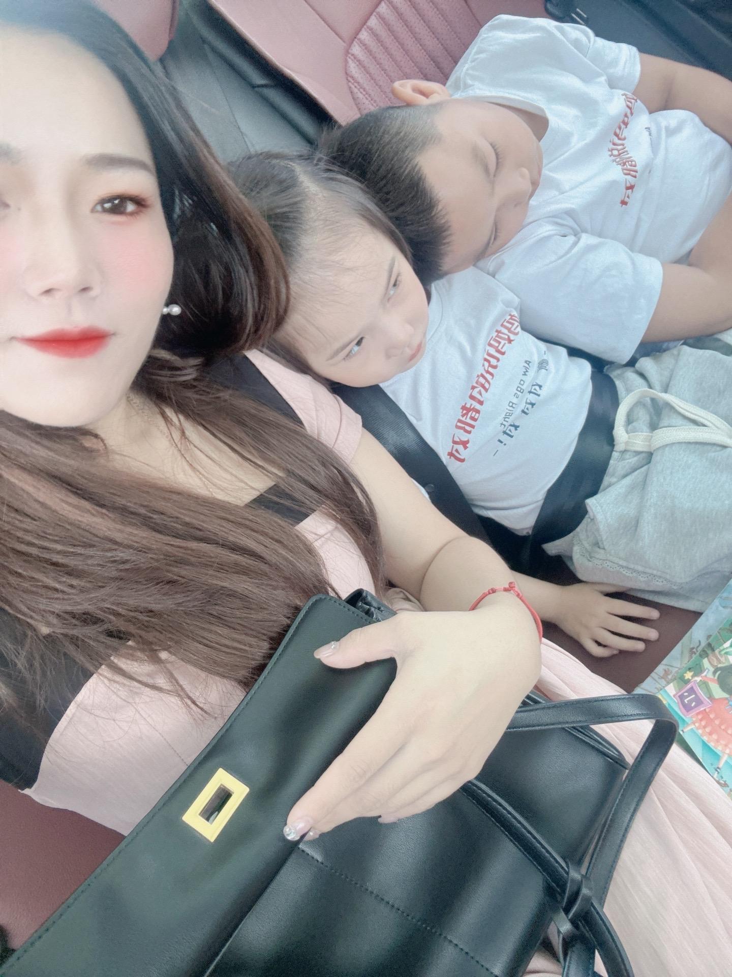 🎀: 爱是当骄傲的人开始低头  ，倔强的人开始服软  ，当看到你最糟...