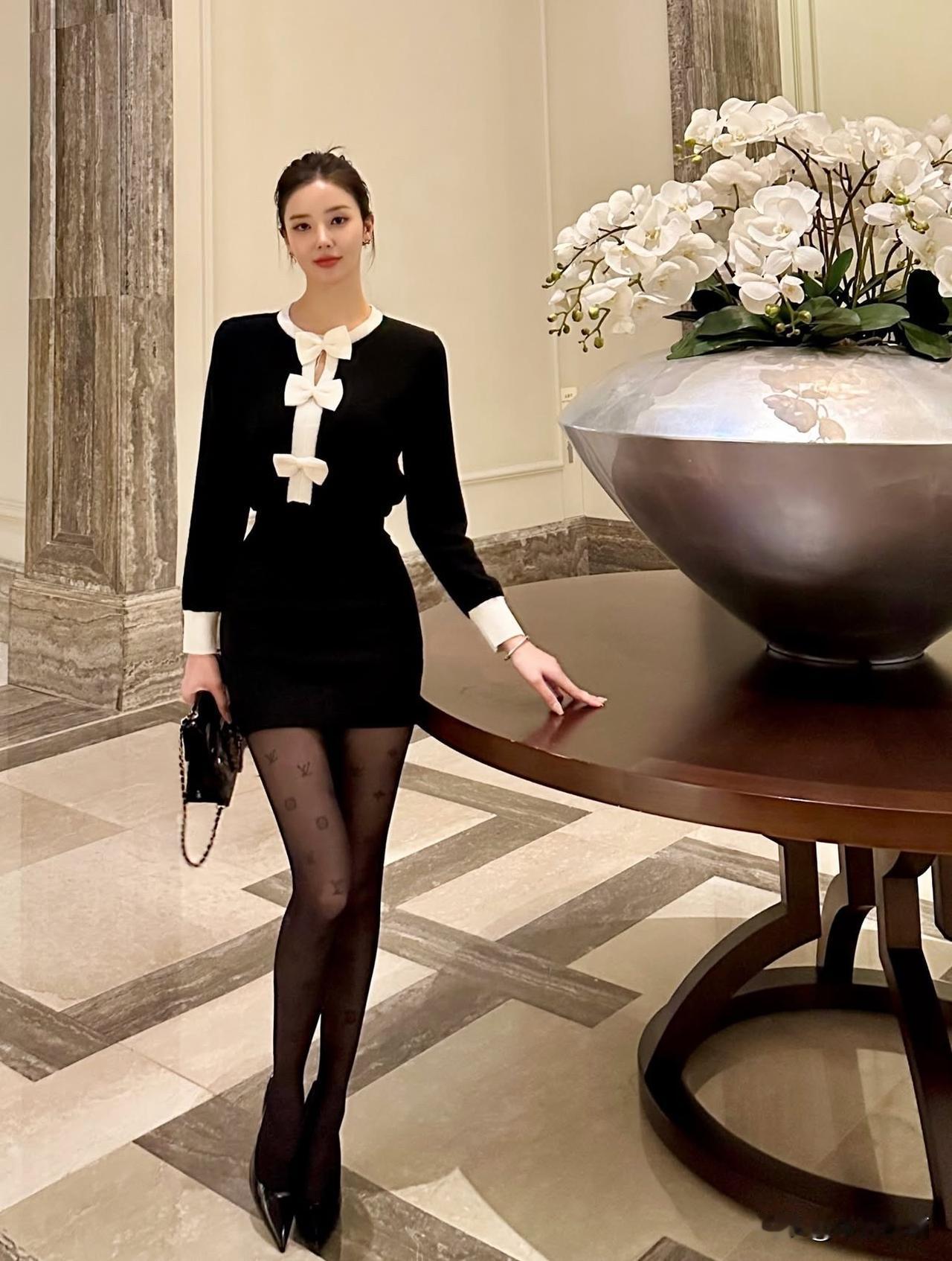 优雅黑裙穿搭，尽显都市女性魅力！什么样的女人,最有魅力? 女孩子怎么穿搭既时尚又