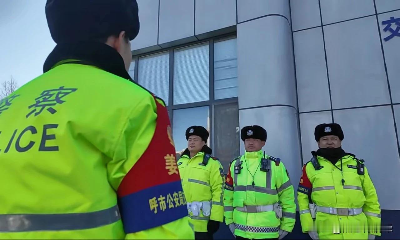 为进一步规范城区道路停车秩序，积极回应市民对安全、顺畅出行的热切期盼，自2026