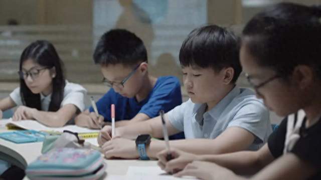 郎咸平评价丁克：存款百万抵不上护工一句“反正没人来看你”