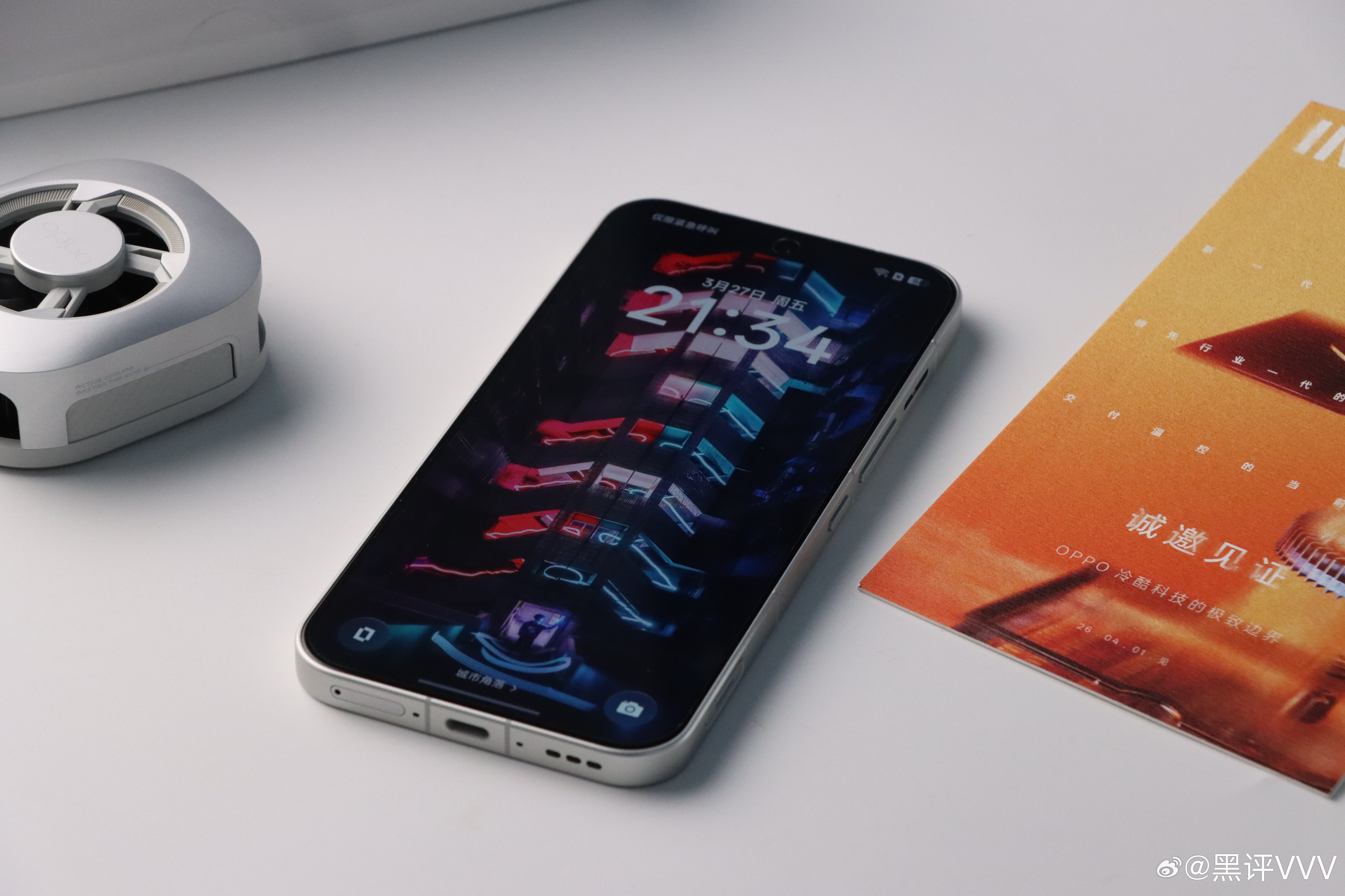 OPPO K15 Pro+图赏初上手的时候还是被它的整机颜值给震撼到机能风文理以