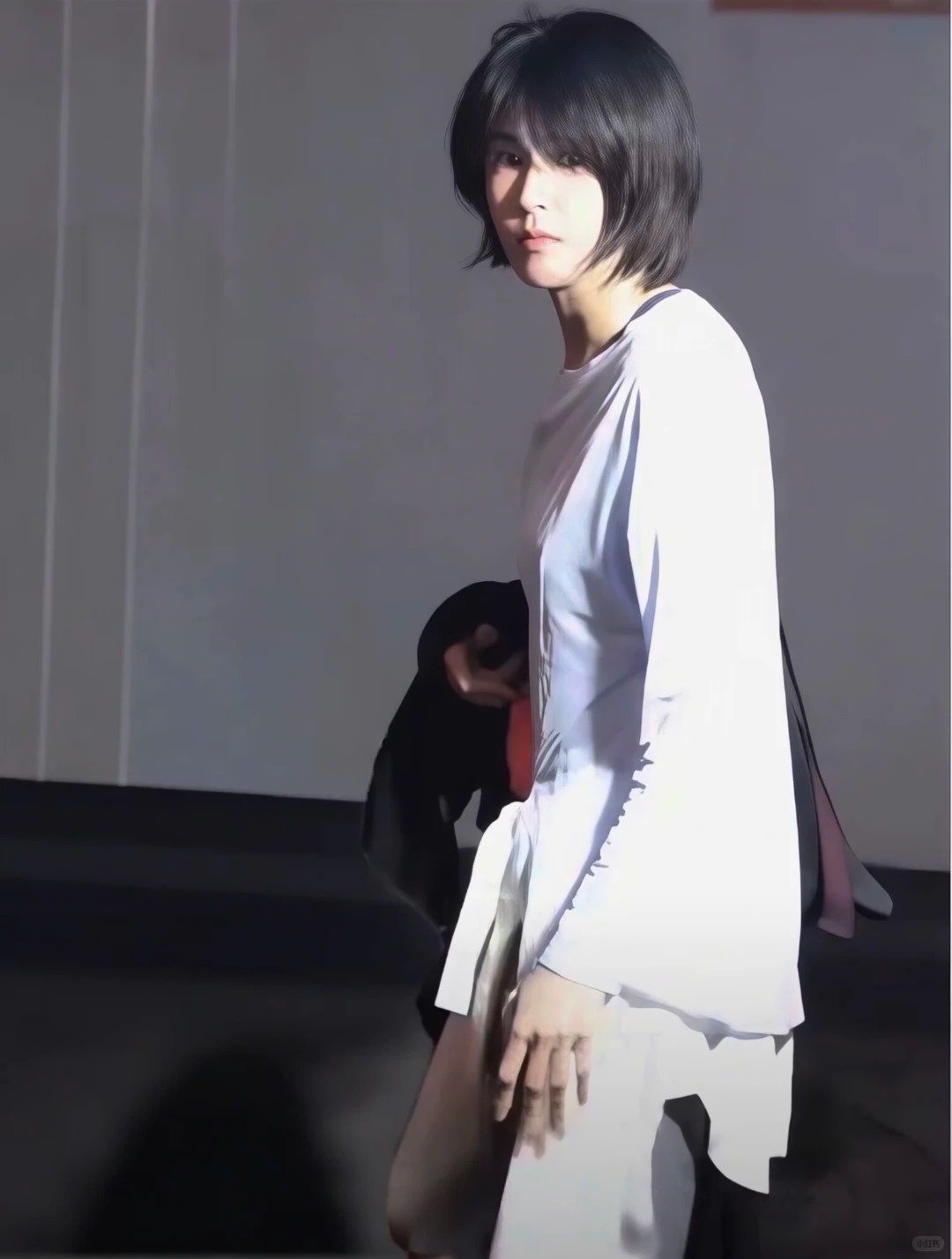 曾沛慈咳嗽还在饭撒上班现场暖心又心酸，曾沛慈忍着咳嗽带来的难受，坚持和粉丝互动饭