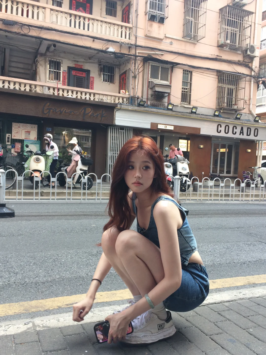 路边拍照好有感觉