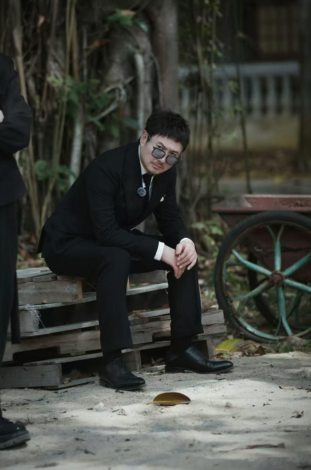 沈腾杨幂一开口就是相声的味道 他们的幽默互动堪称现代喜剧的典范。沈腾擅长用平淡的