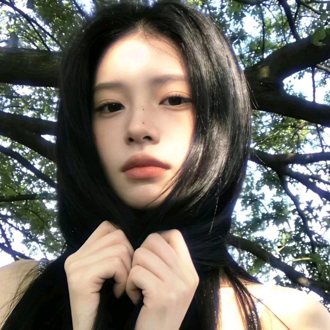 WeChat套图 | 头像背景图搭配 | 绿色森系女头 