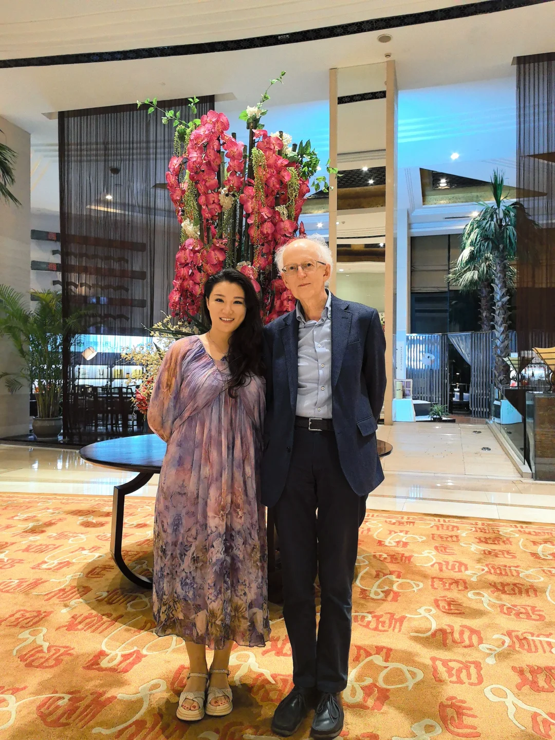 ✅和牛津的化学和计算机教授