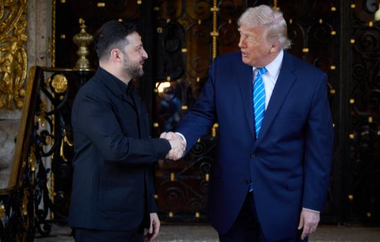 当地时间12月28日，泽连斯基和特朗普进行第三次见面。

虽然双方都宣称这次谈判