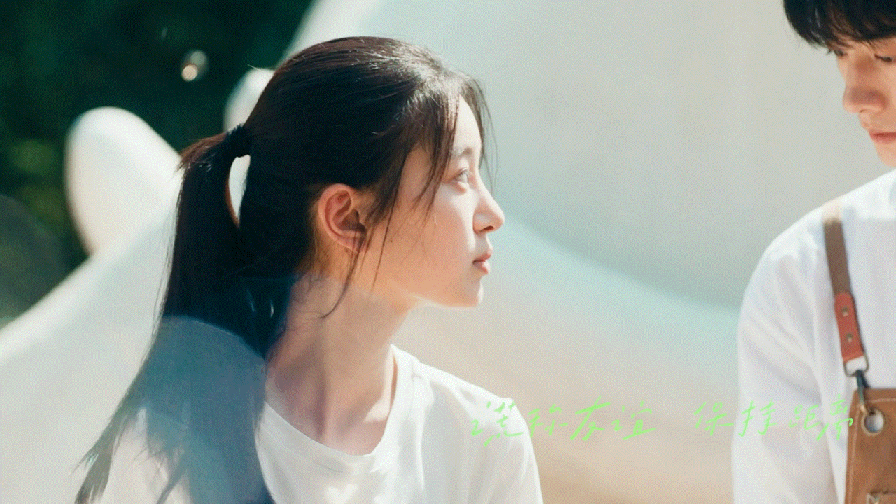 哇唧唧哇有自己的00电影花 内娱00后新势力崛起！哇唧唧哇官宣中戏科班生朱珞宁，