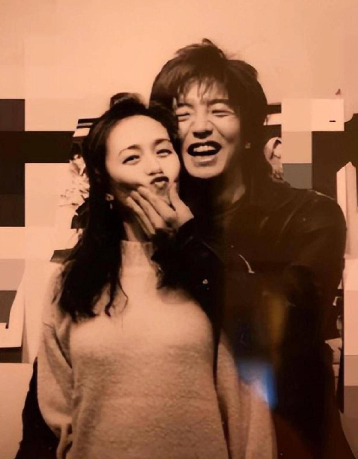 木村拓哉：2000年，我在演唱会上宣布要结婚，当记者问我结婚对象是谁，我反问除了