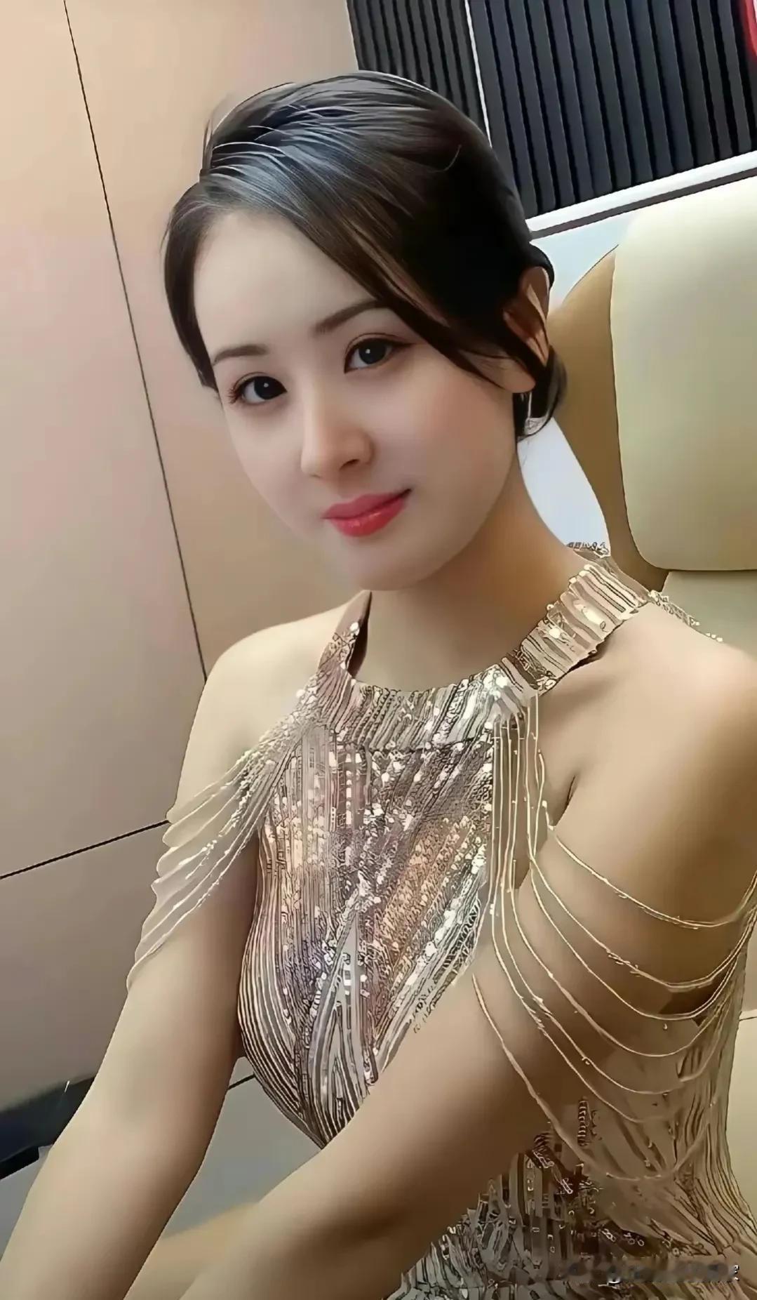 只有上了年纪人的才懂：
1、好酒都不是用来喝的，
要么是摆设的，要么是送礼的！
