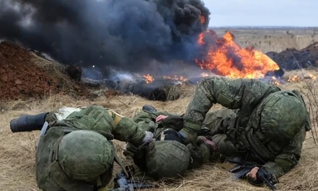 俄军胜利在即，德国宣布部署80万兵力，特朗普却给北约当头棒喝！俄军胜利在即，红军