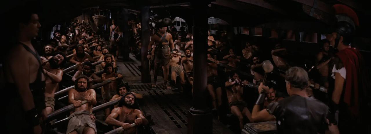 《角斗士2》致敬《宾虚》。其实我倒挺想看见罗马大浴场的—那是卡拉卡拉盖的，可惜片