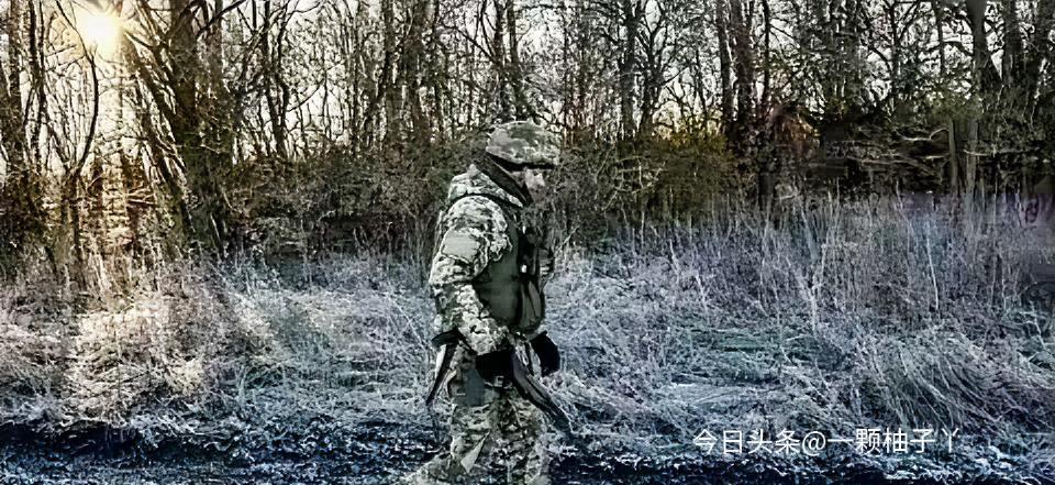 乌克兰外长呼吁欧盟效仿爱沙尼亚，对参与对乌军事行动的俄罗斯公民实施全面入境禁令。