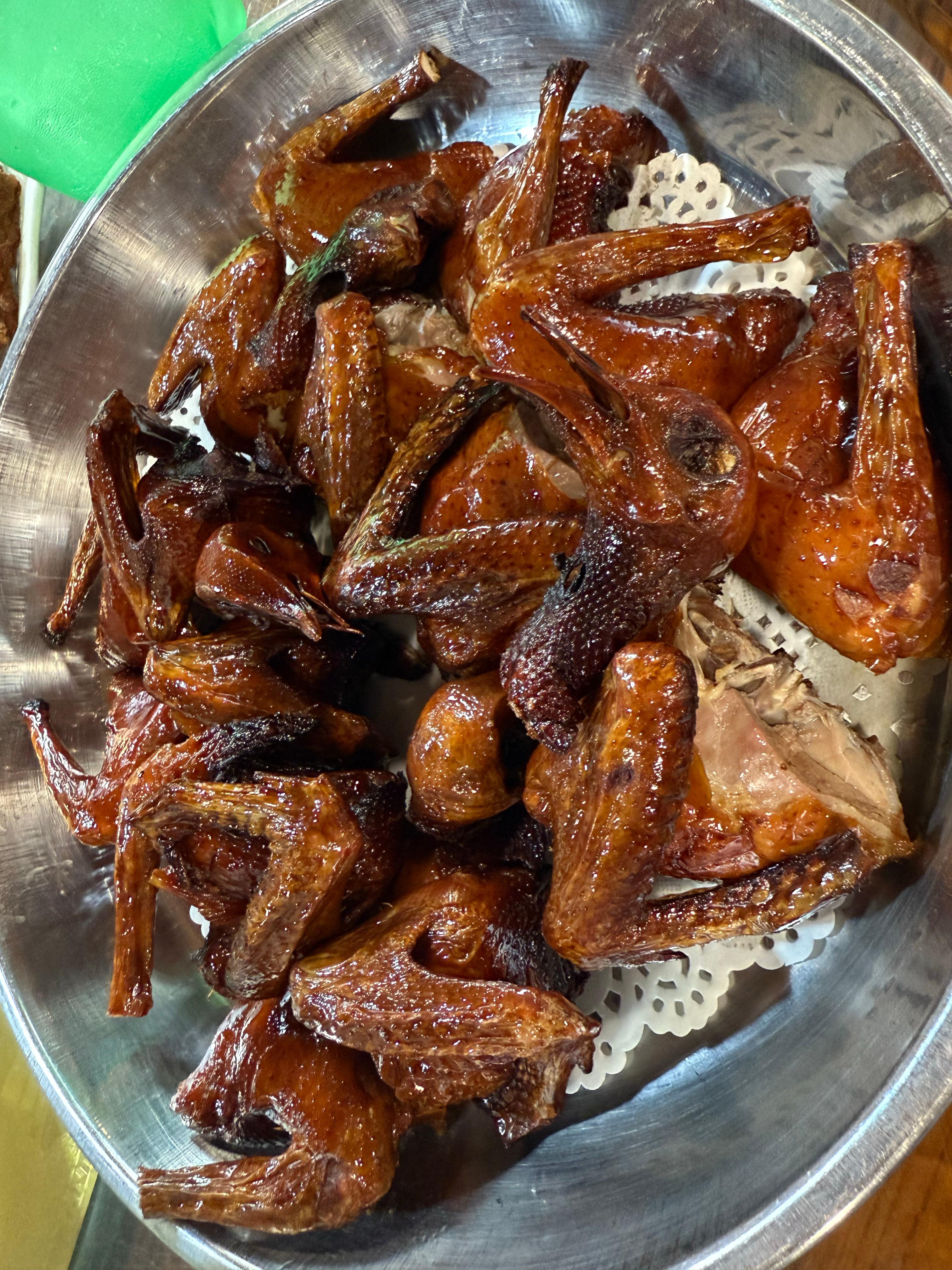 好离谱！是我今年吃过最好的乳鸽，但这家农庄真是有点距离！！！ ​​​