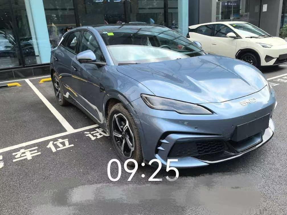 运损 比亚迪海豹06GT智驾版-505海浪版_亚特兰蒂斯灰_暮色蓝
指导价136