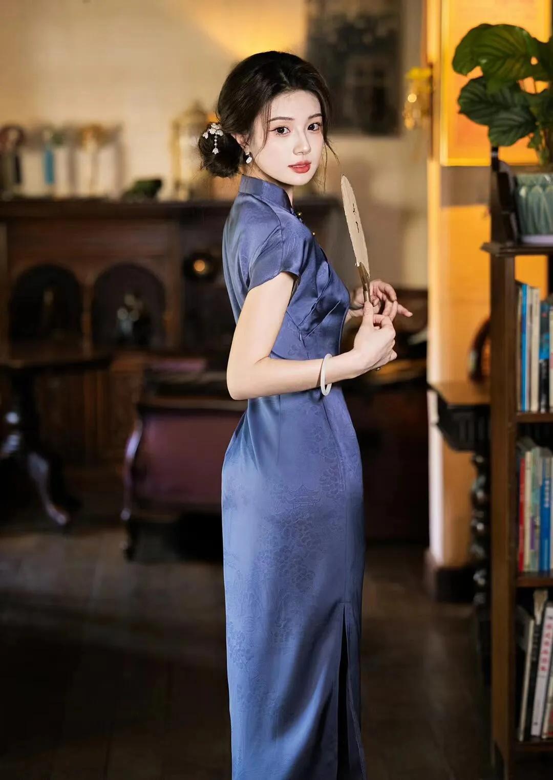 青丝红妆映清影#绣屏瑶台舞春心#旗袍美人#古风穿搭